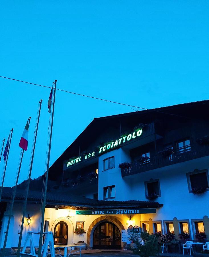 Albergo Scoiattolo ファルカーデ エクステリア 写真
