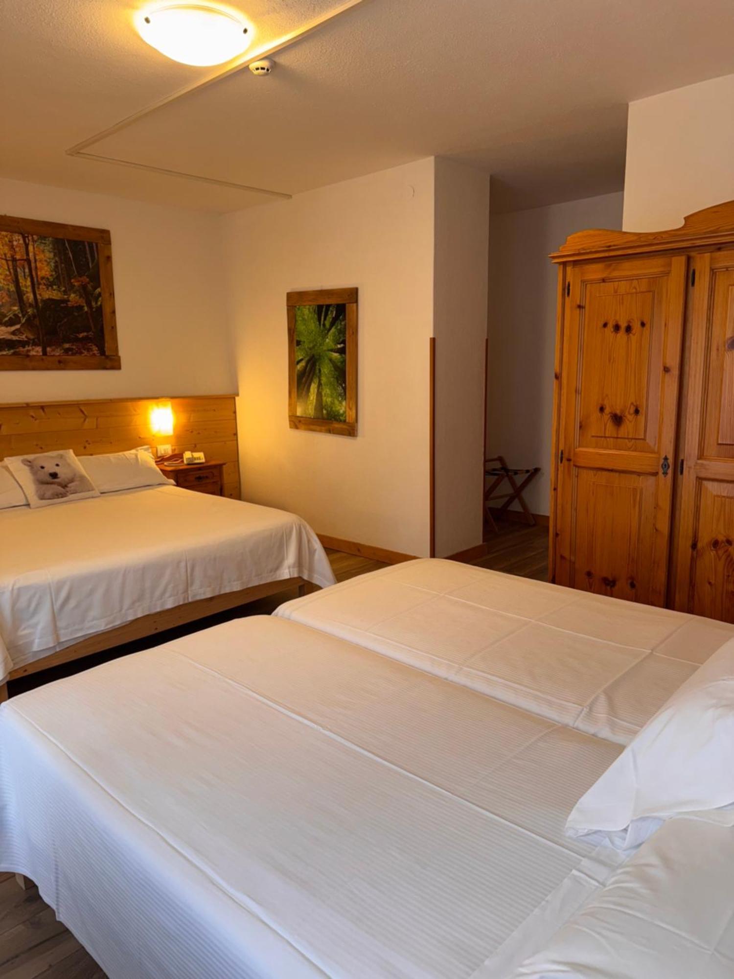 Albergo Scoiattolo ファルカーデ エクステリア 写真