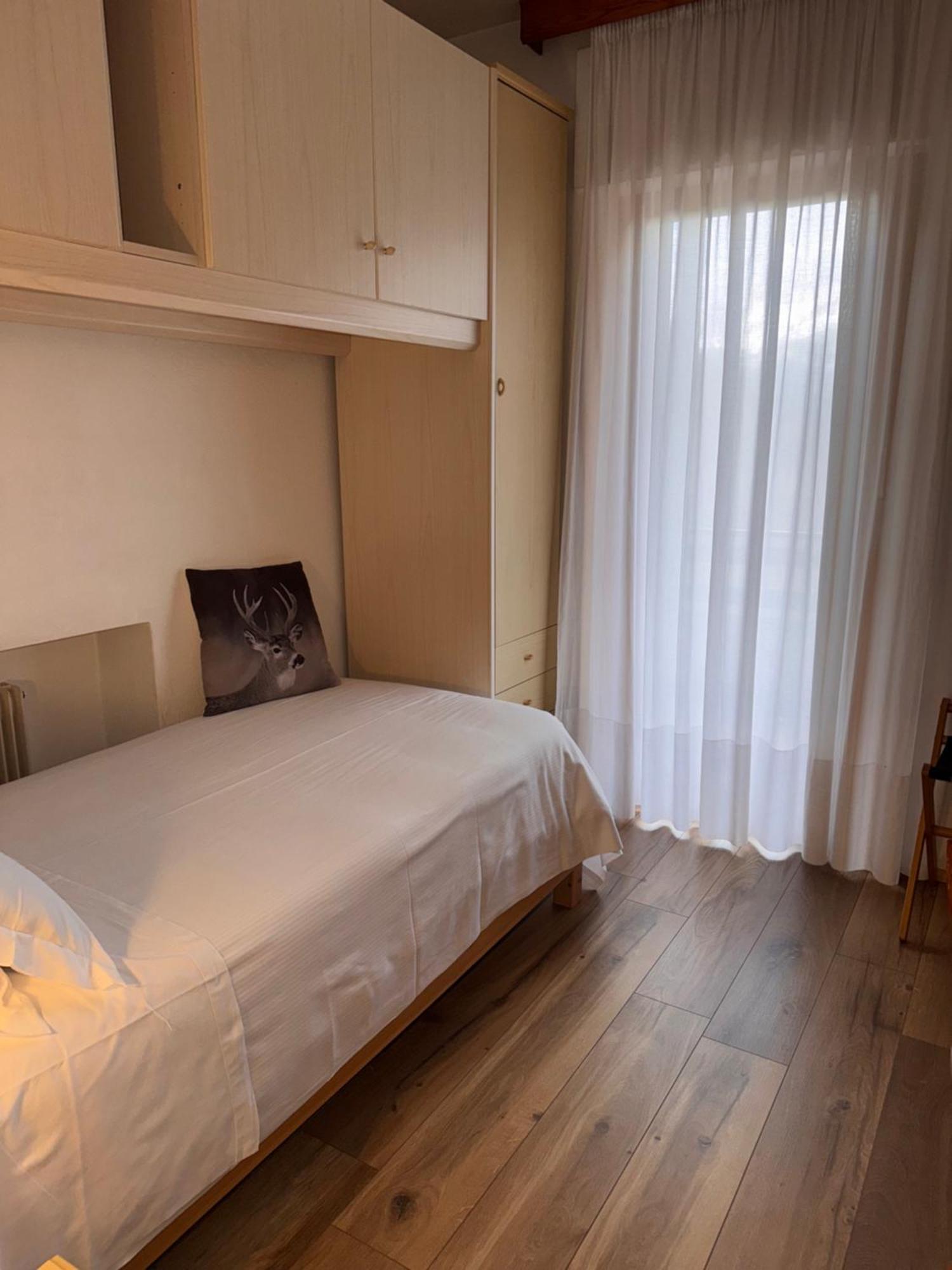 Albergo Scoiattolo ファルカーデ エクステリア 写真